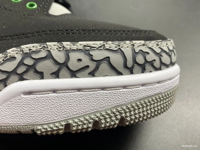 One Kick Green Air CT8532-030 Pine Jordan 3 0805